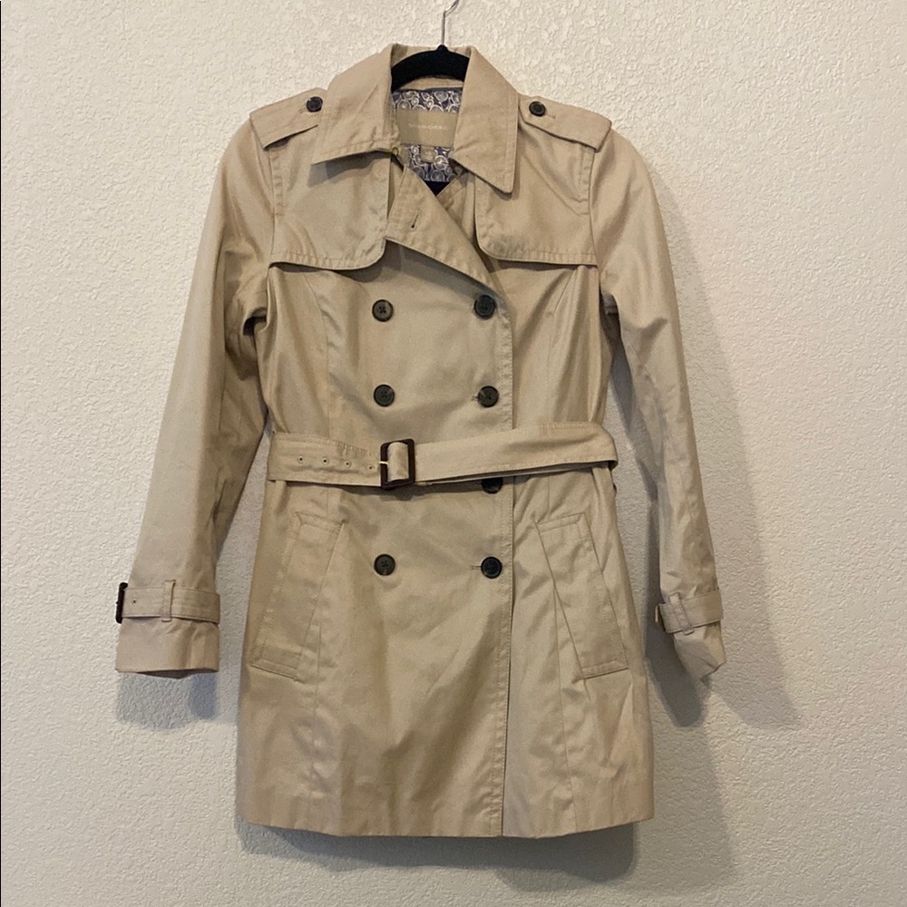 Banana Republic Tan Trench Coat Classic Tailored Design